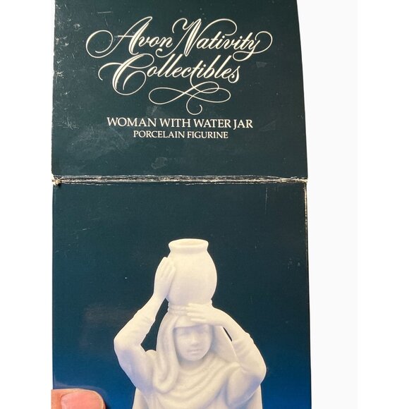 Avon Nativity Collectibles Woman With Water Jar Porcelain Figurine - Picture 13 of 13